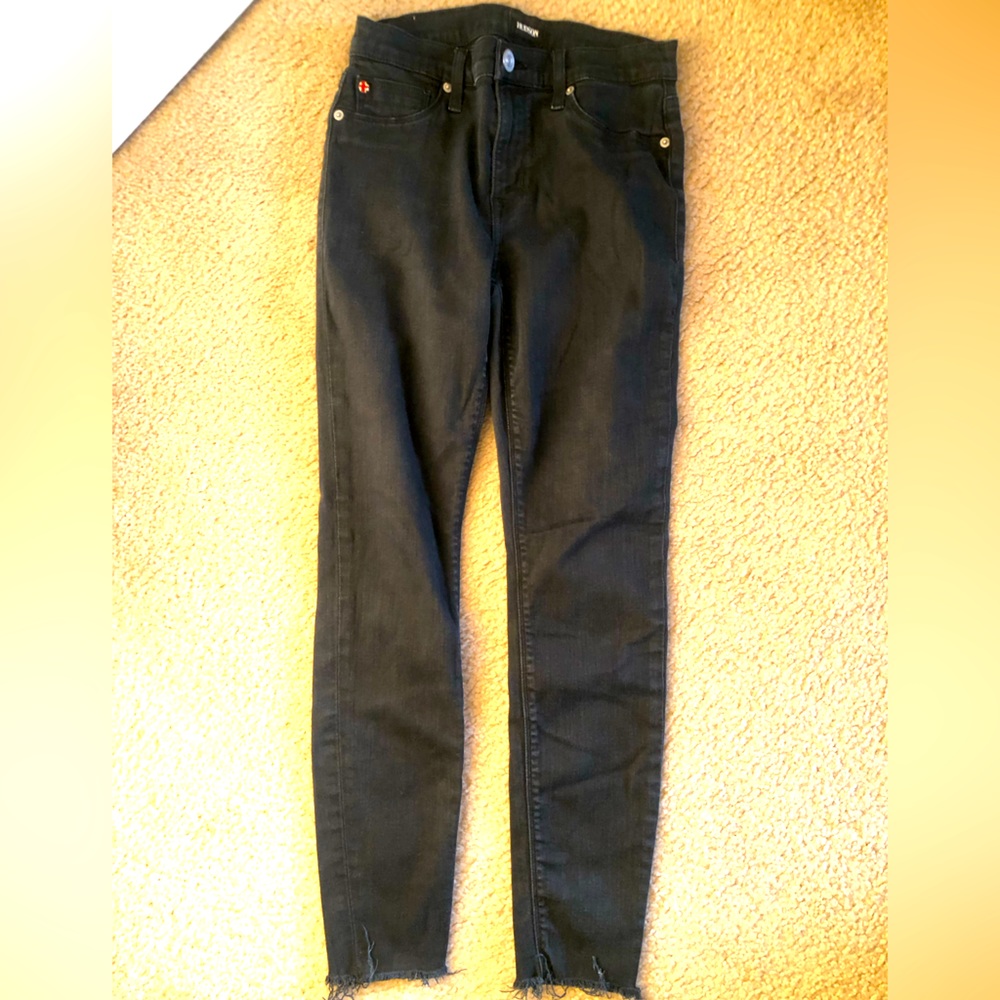EUC Black Hudson raw hem jeans sz27